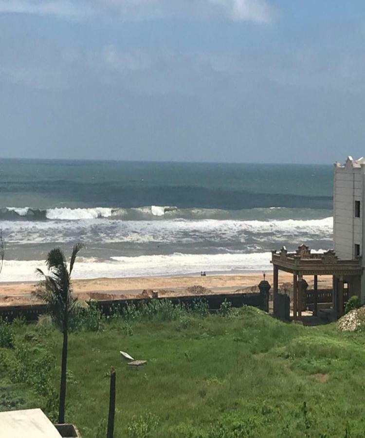 Goroomgo Tapati Villa Puri Exterior photo